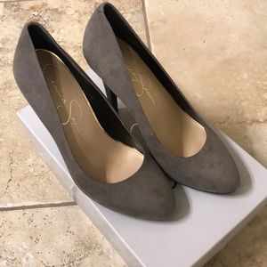 Jessica Simpson Gray Malia Heels-Size 7 Brand New